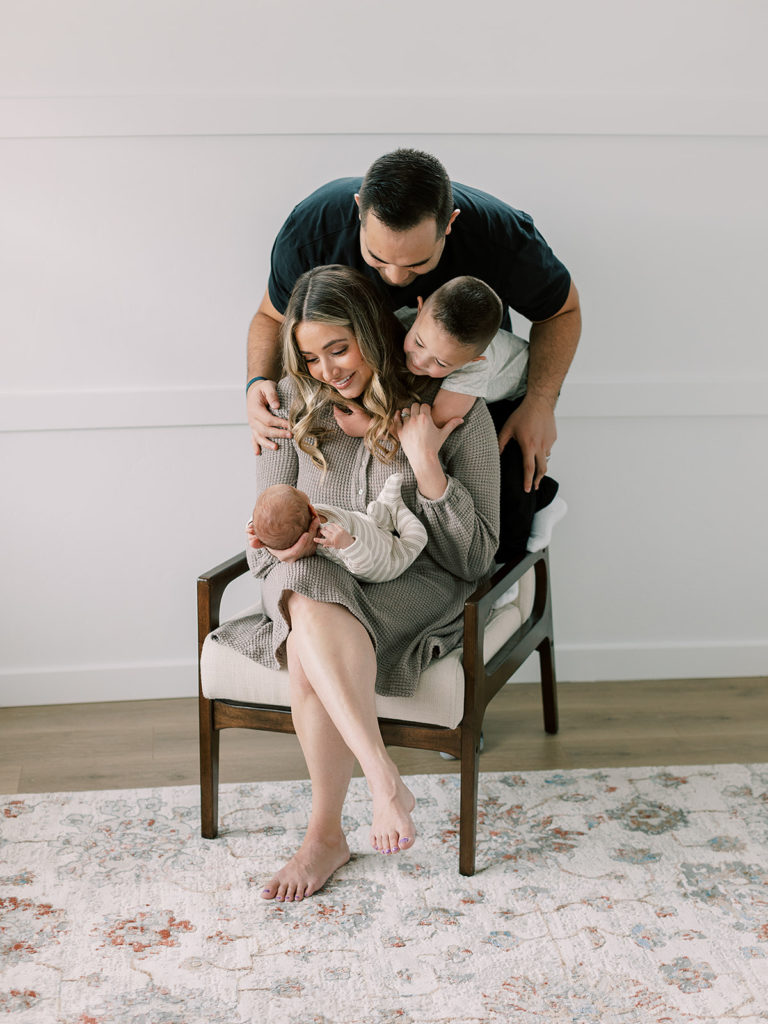 Casual in-home family photos by Utah photographer Alora Lani