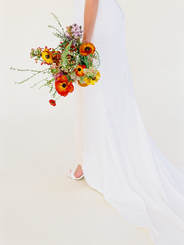 As a luxury wedding photographer, here are 2023 wedding trends I hope to see for bold and vibrant weddings | Colorful Bridal Bouquets