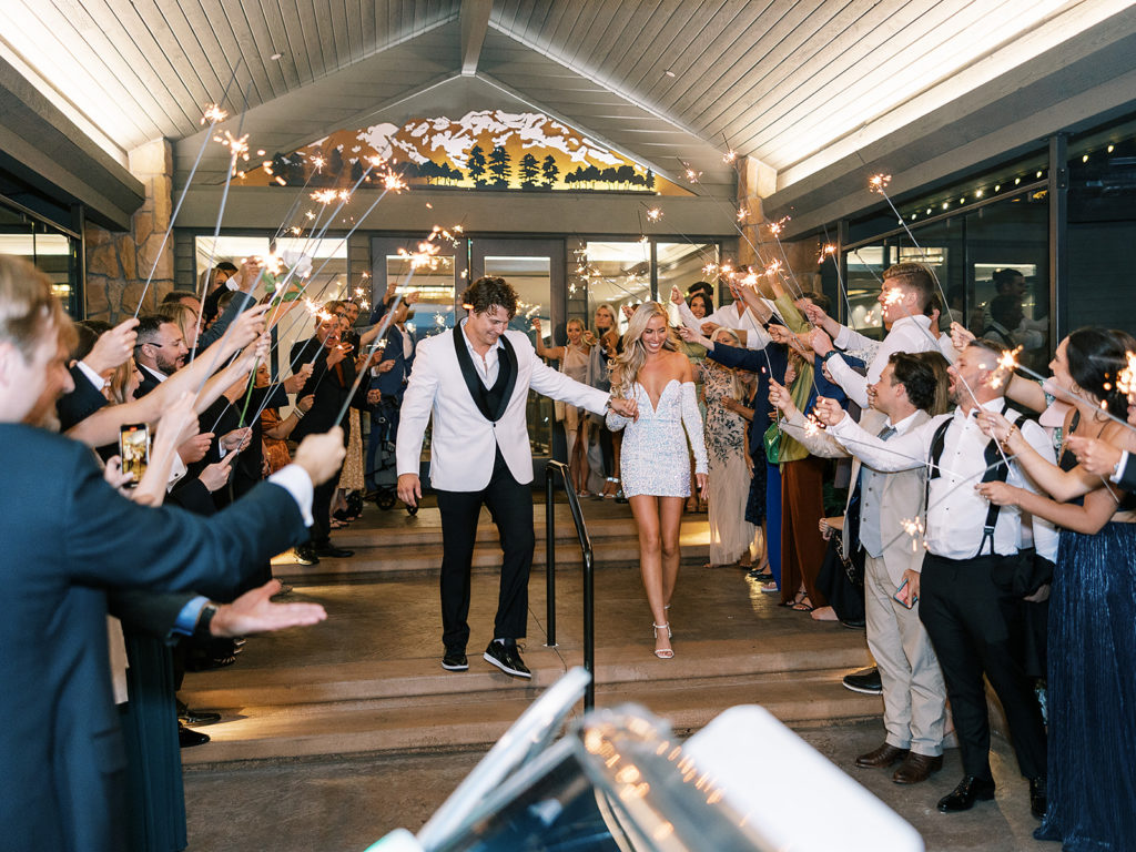 Tips For the Most Hectic Parts of a Wedding Photography Timeline